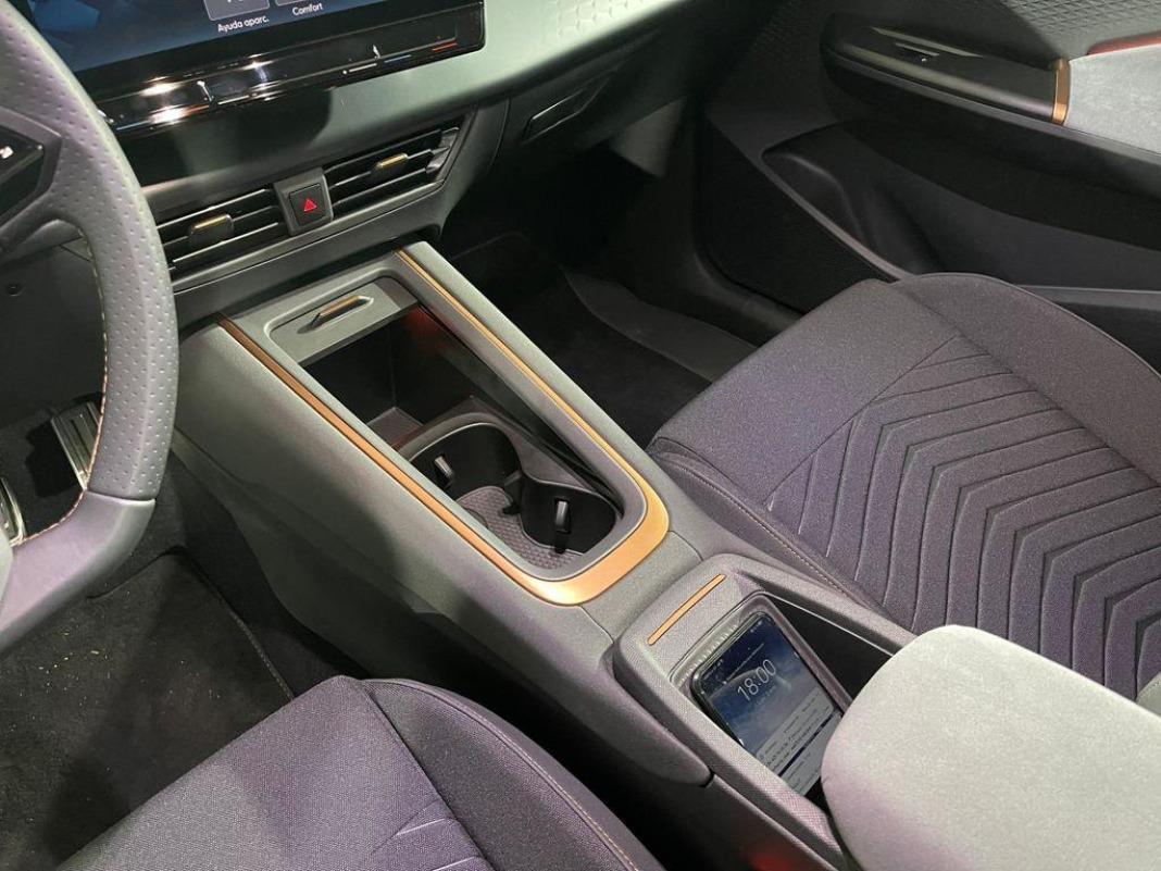 CUPRA Born 58 kWh 150 kW (204 CV)