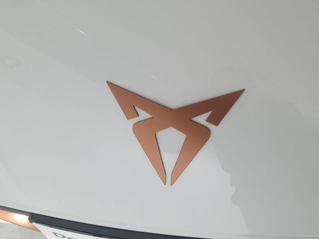 CUPRA Born 58 kWh 150 kW (204 CV)