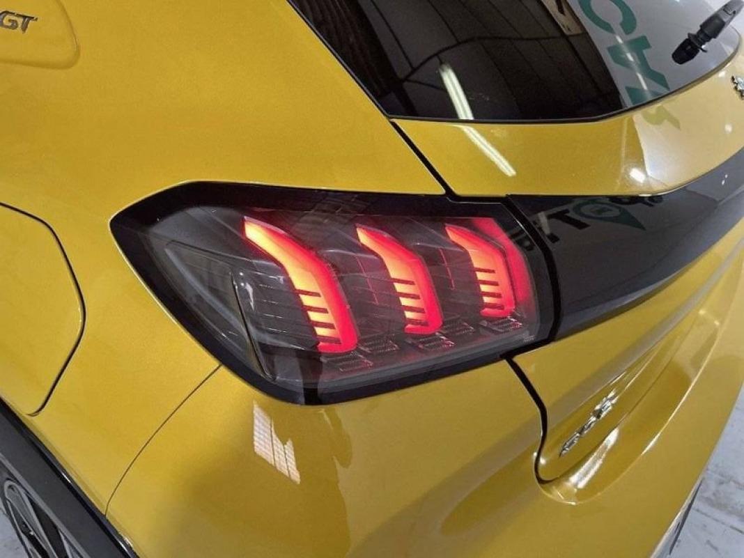 Peugeot 208 PureTech 73kW (100CV) GT