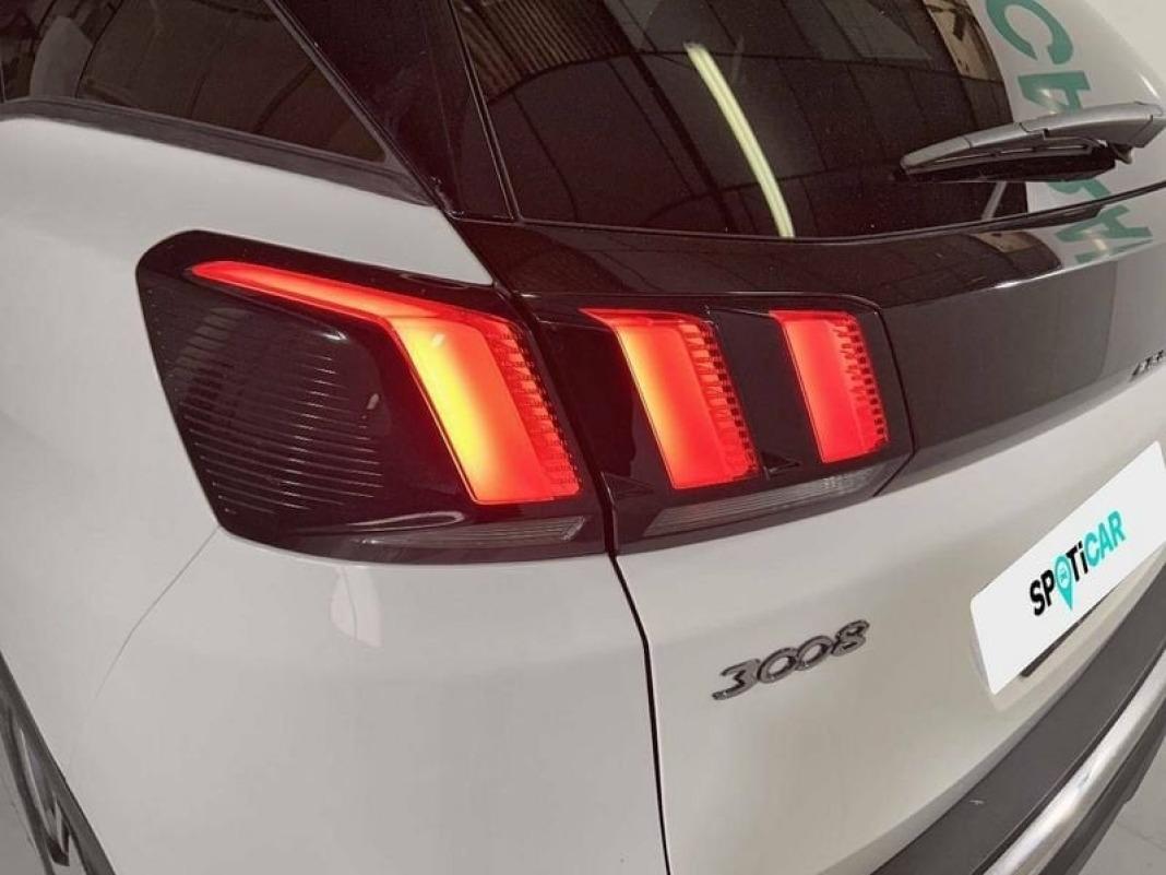 Peugeot 3008 1.5 BlueHDi 96kW (130CV) S&S Allure