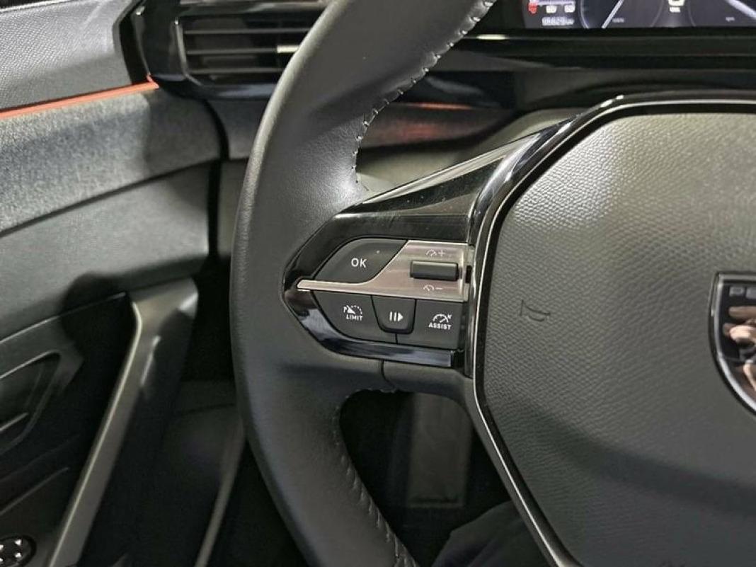 Peugeot 308 5P BlueHDi 130 S&S MAN Allure