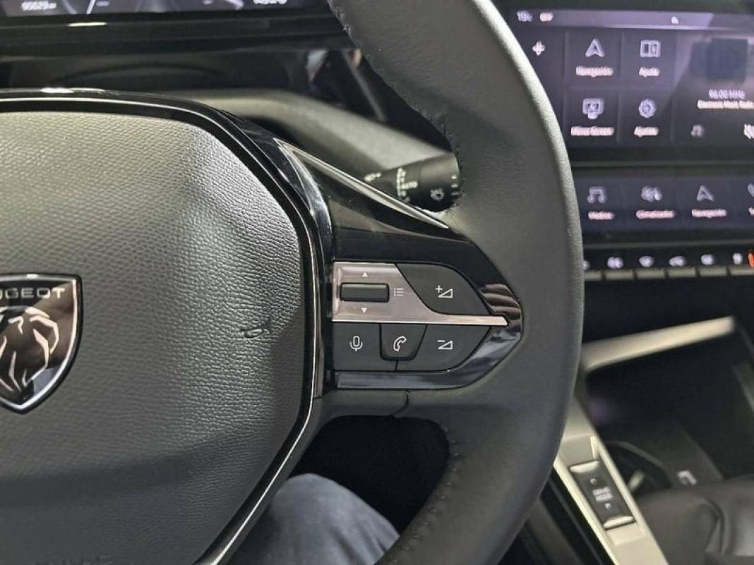 Peugeot 308 5P BlueHDi 130 S&S MAN Allure