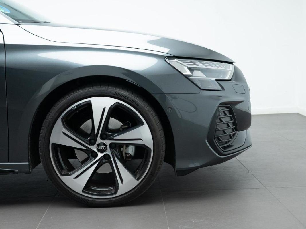 Audi A3 Sedan Black line edition 35 TFSI 110 kW (150 CV) S tronic