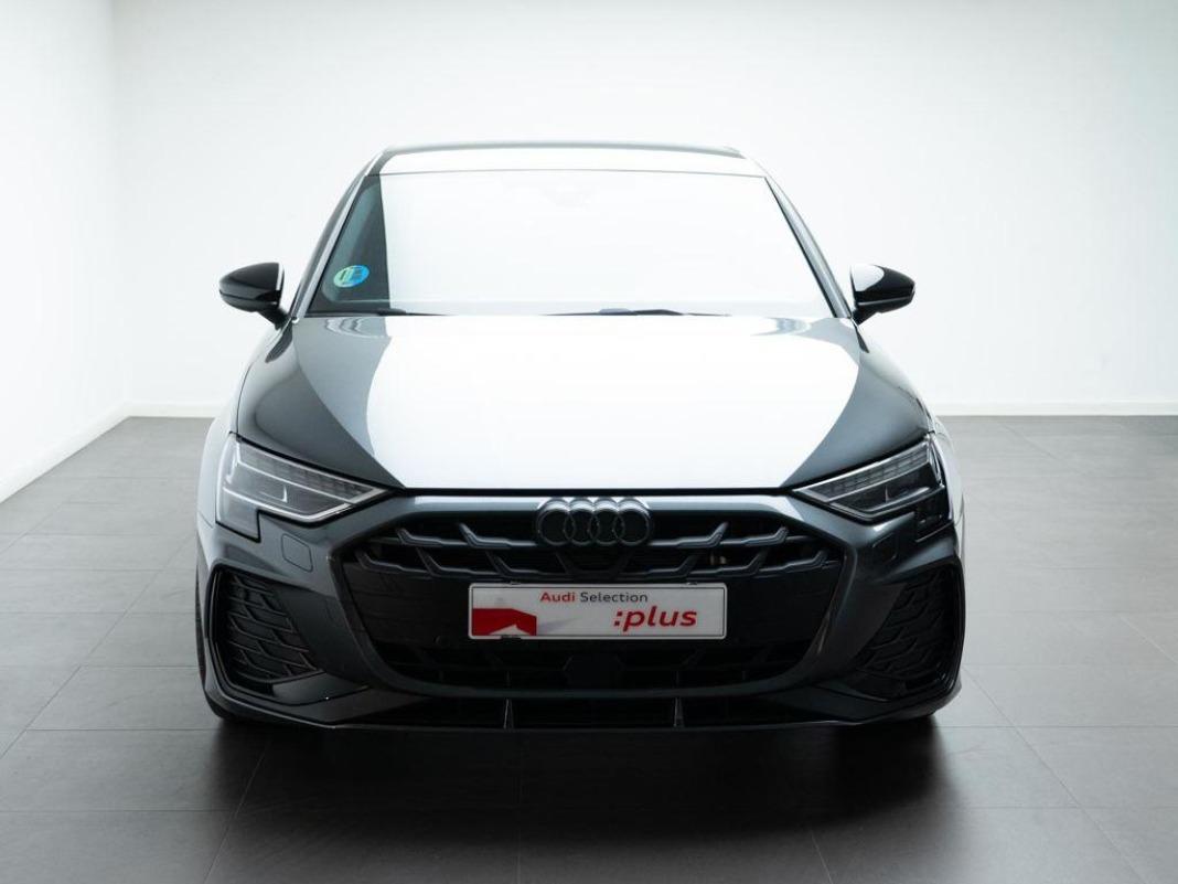 Audi A3 Sedan Black line edition 35 TFSI 110 kW (150 CV) S tronic