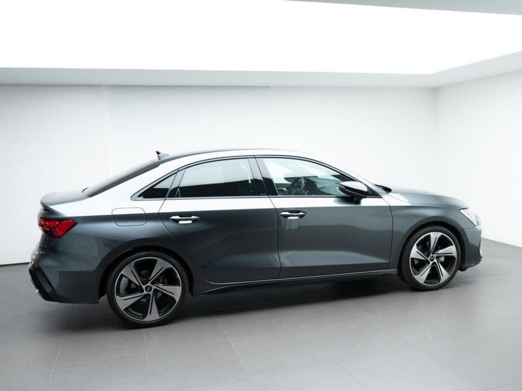 Audi A3 Sedan Black line edition 35 TFSI 110 kW (150 CV) S tronic