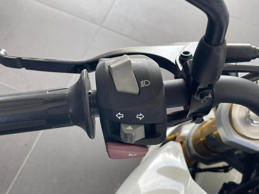 BMW Motorrad G 310 R Roadster / Naked Bike