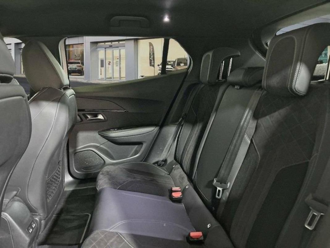 Peugeot 2008 Puretech 130 S&S EAT8 GT