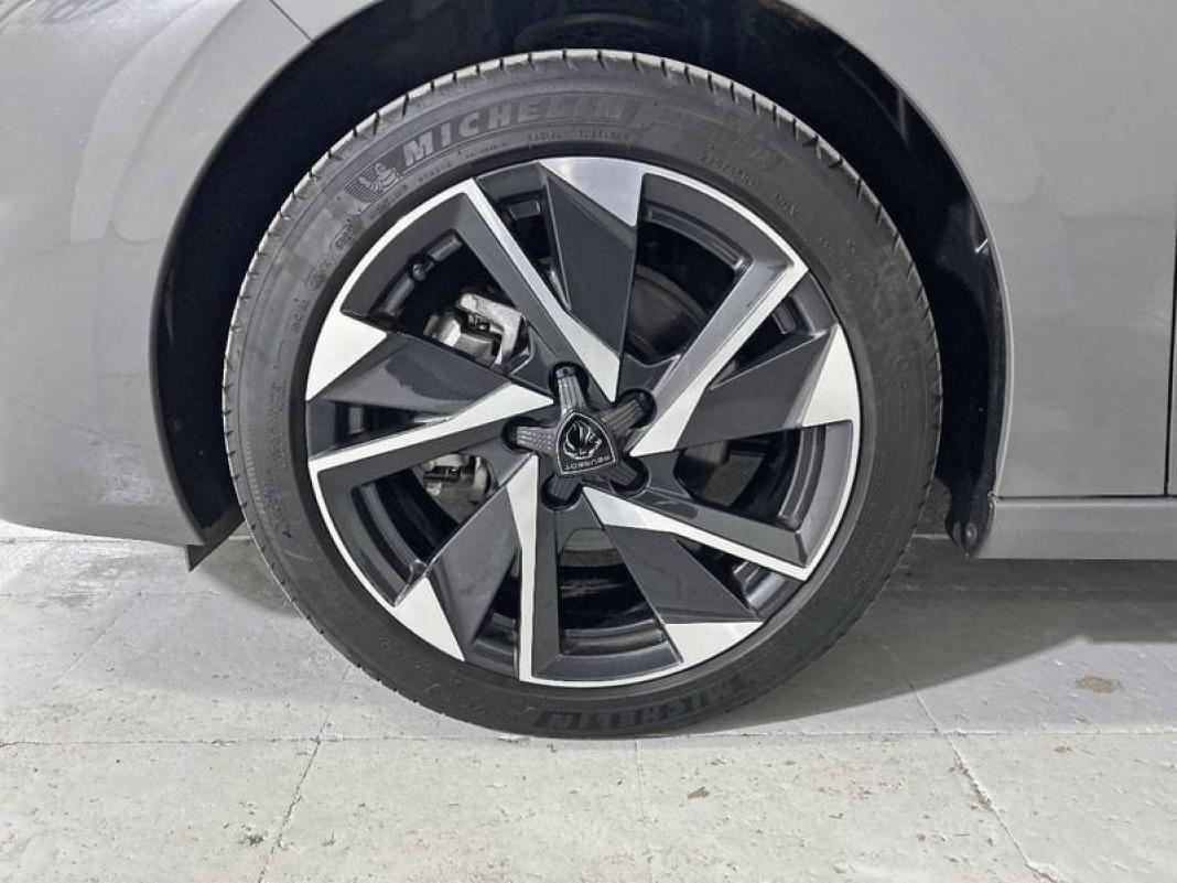 Peugeot 308 5P PureTech 130 S&S MAN Allure