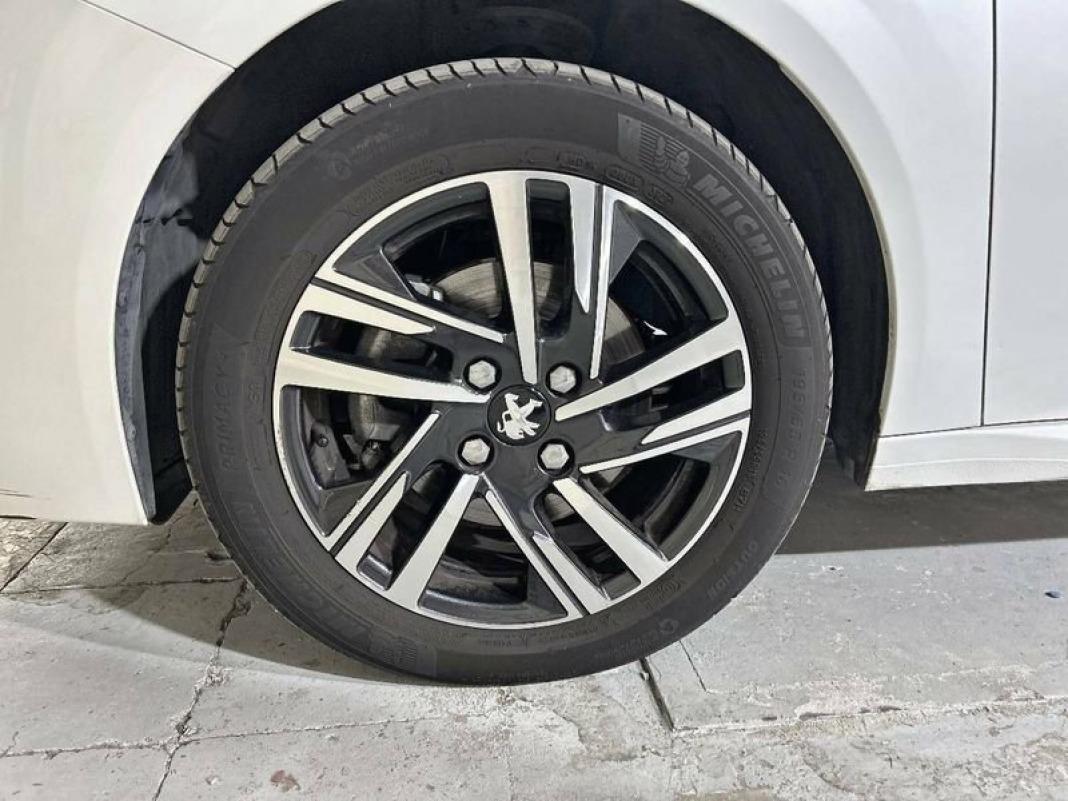Peugeot 208 PureTech 73kW (100CV) Allure