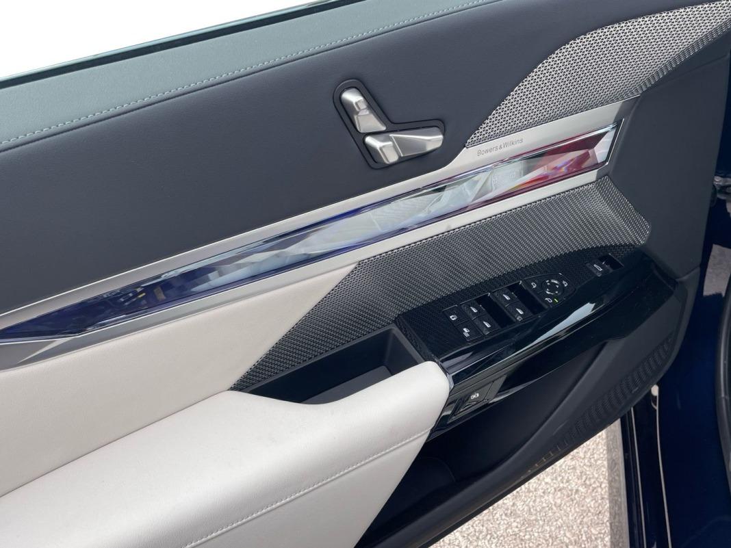 BMW I7 eDrive50 335 kW (455 CV)