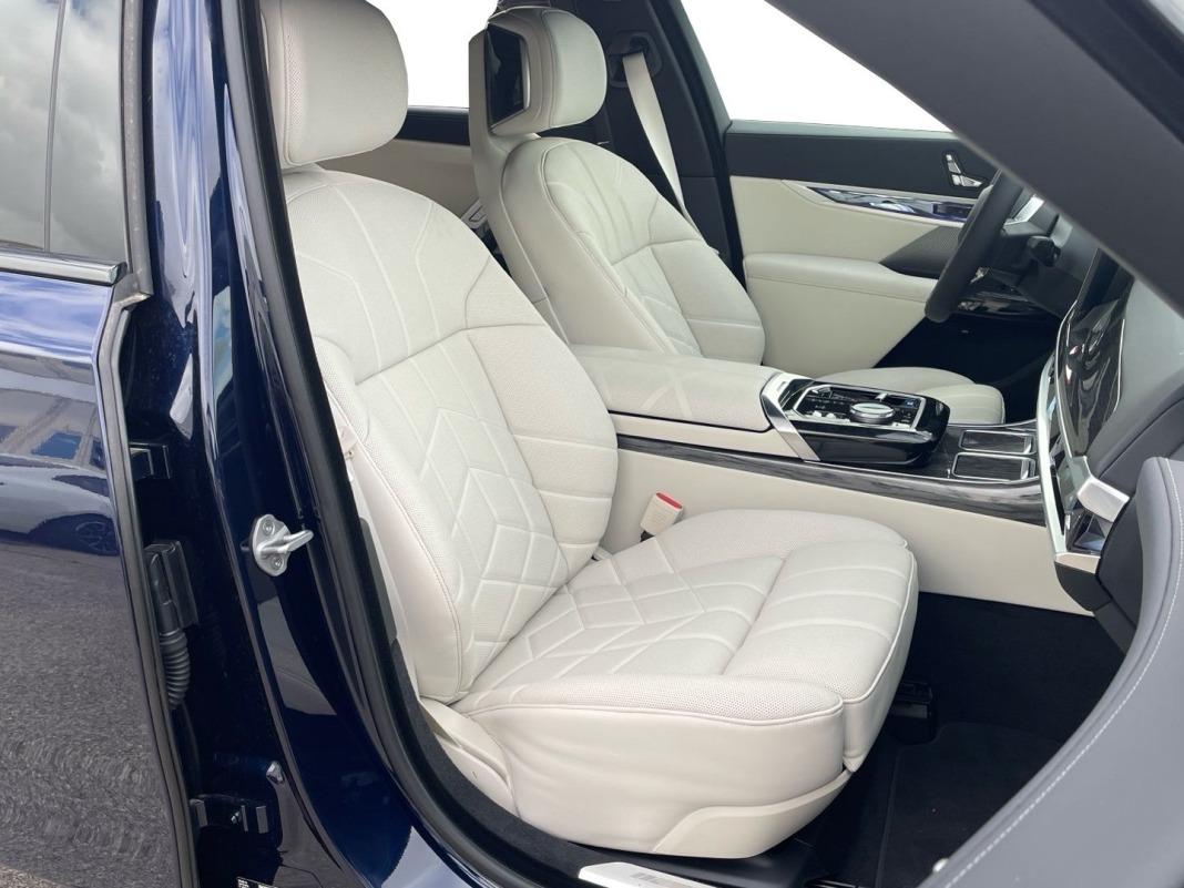 BMW I7 eDrive50 335 kW (455 CV)