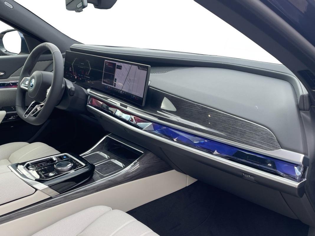BMW I7 eDrive50 335 kW (455 CV)