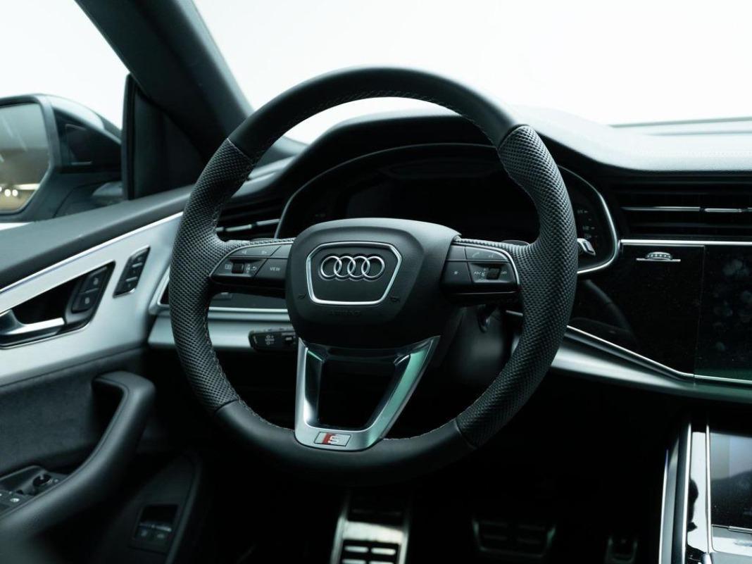 Audi Q8 Tfsie Black line 60 TFSIe quattro 360 kW (490 CV) tiptronic