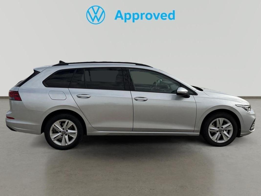 Volkswagen Golf Variant Life 1.0 eTSI 81 kW (110 CV) DSG