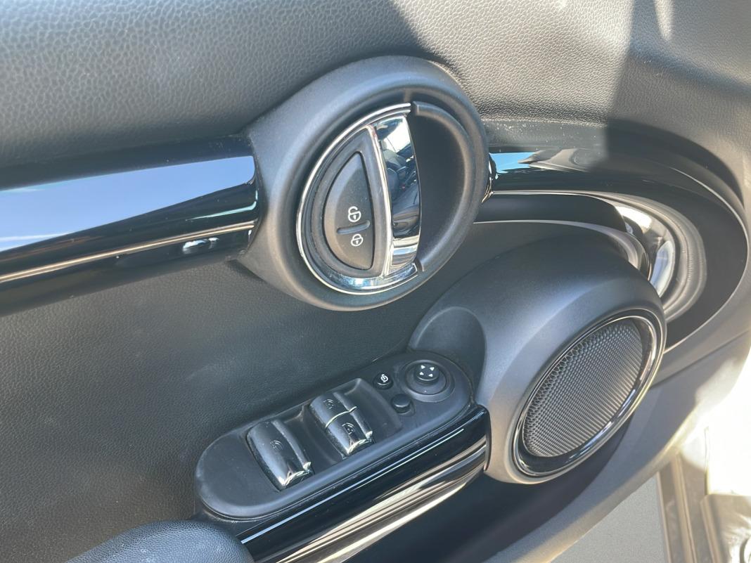 MINI Cooper Cabrio 100 kW (136 CV)