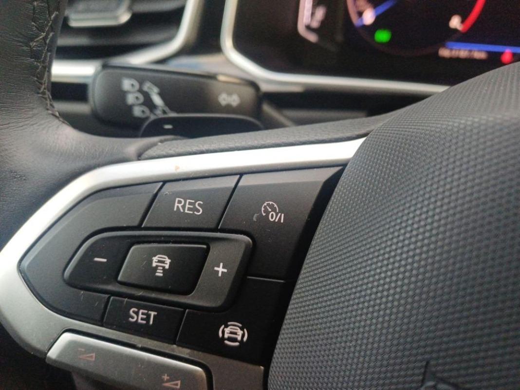 Volkswagen T-roc R-Line 1.5 TSI 110 kW (150 CV) DSG