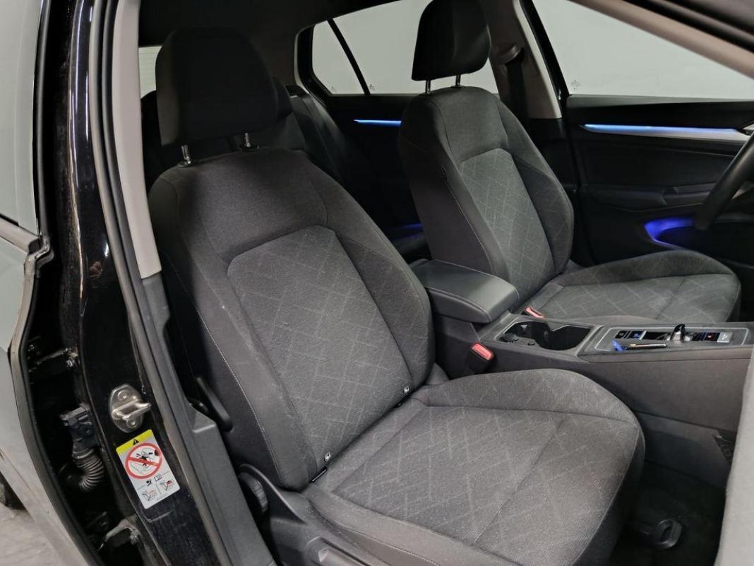 Volkswagen Golf Life 1.0 eTSI 81 kW (110 CV) DSG