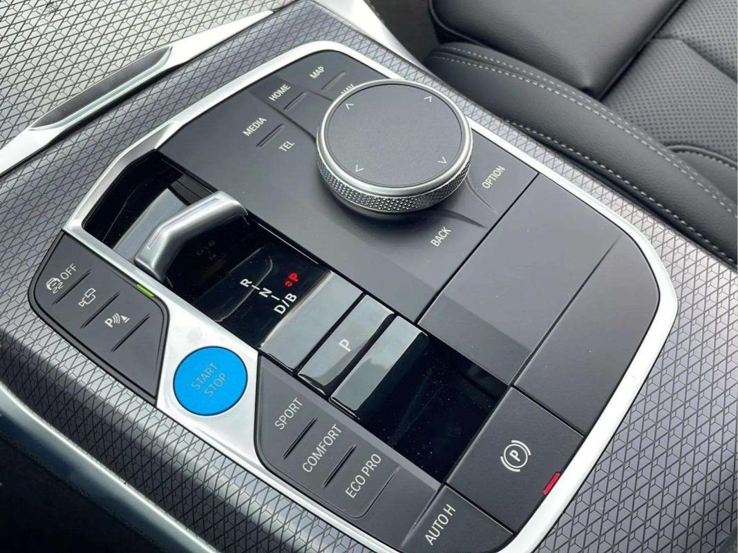 BMW I4 eDrive40 250 kW (340 CV)