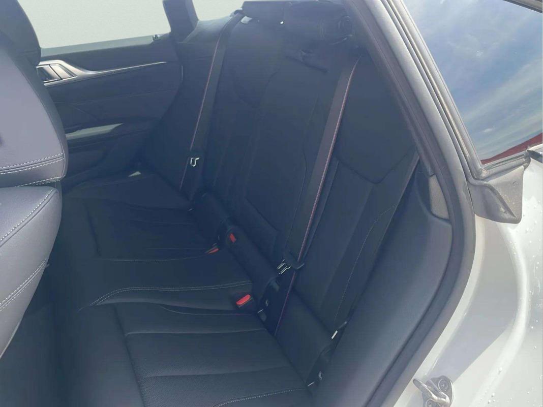 BMW I4 eDrive40 250 kW (340 CV)