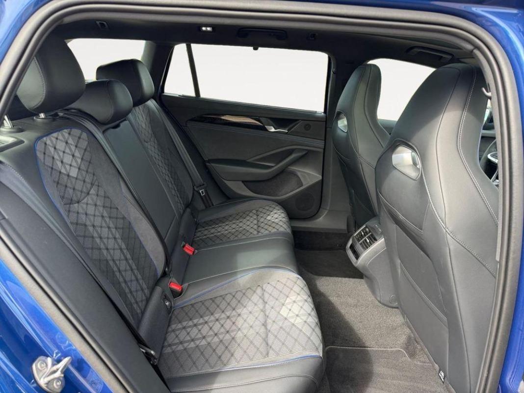 Volkswagen Passat Variant R-Line eHybrid PHEV 200 kW (272 CV) DSG