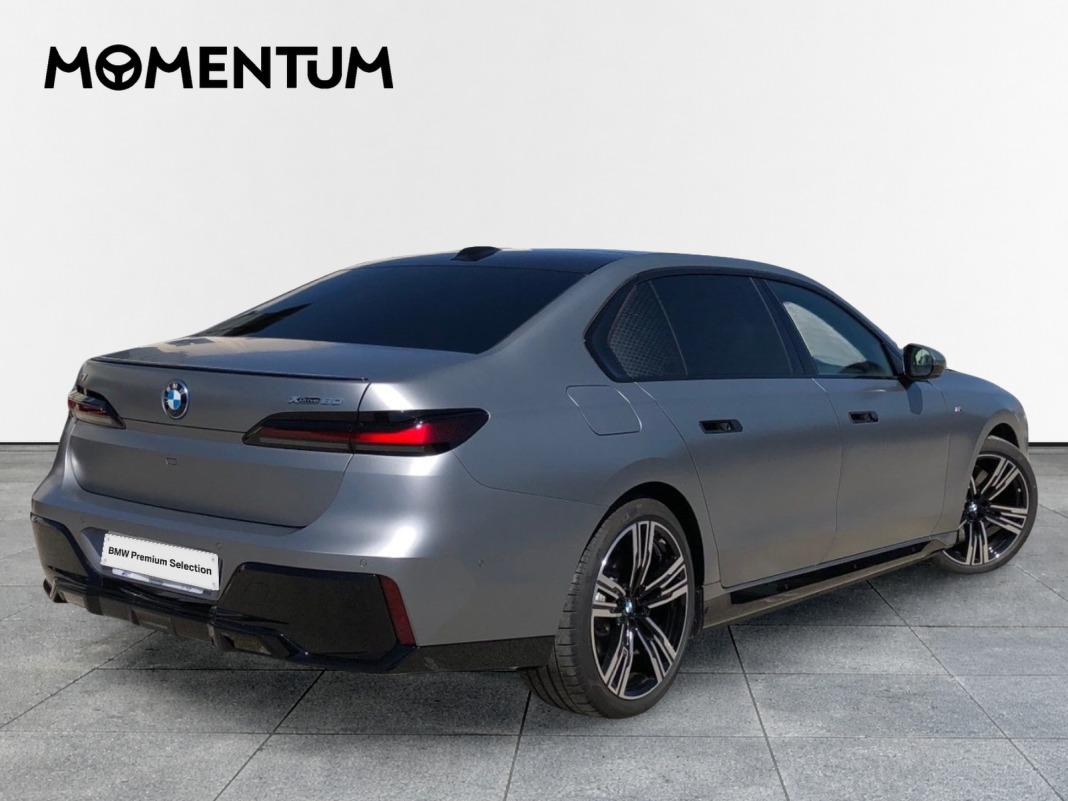 BMW I7 xDrive60 400 kW (544 CV)