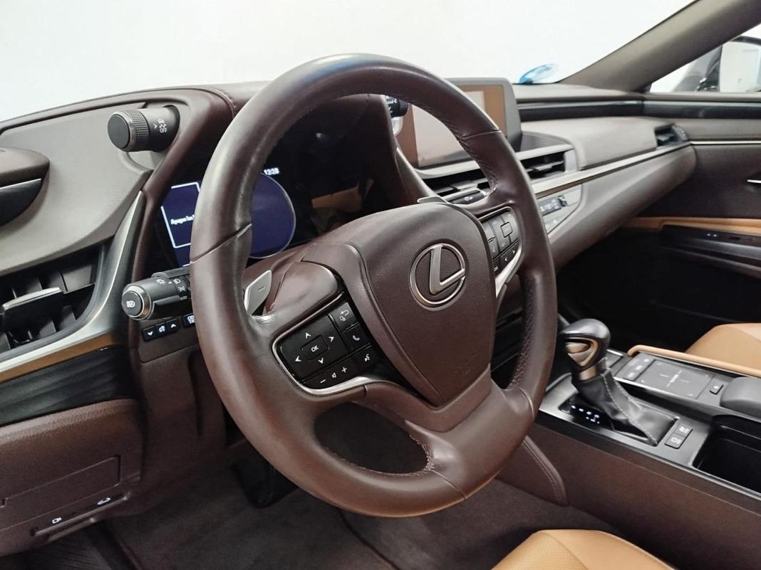 Lexus Es 2.5 300h Executive