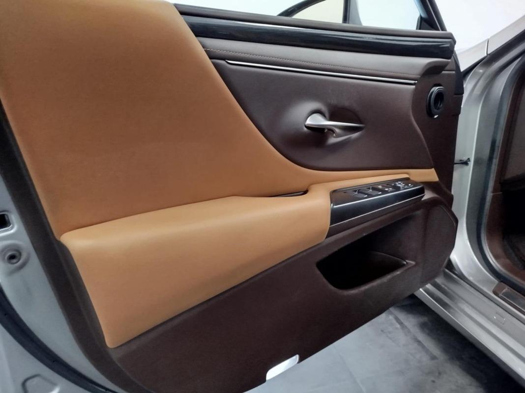 Lexus Es 2.5 300h Executive