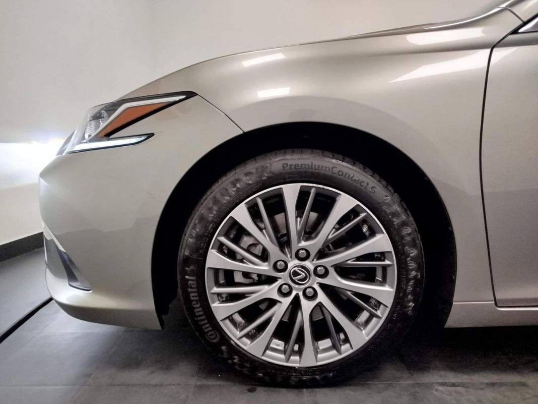 Lexus Es 2.5 300h Executive