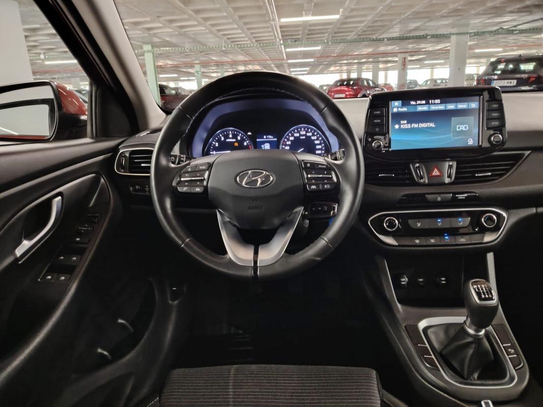 Hyundai I30 1.0 TGDI Essence Fastback LRR