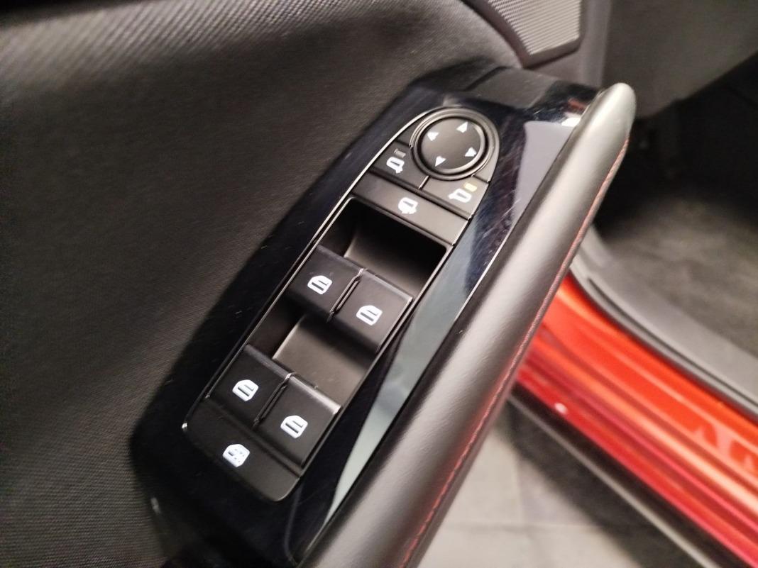 Mazda Mazda3 2.0 e-SKYACTIV-G 90KW HOMURA