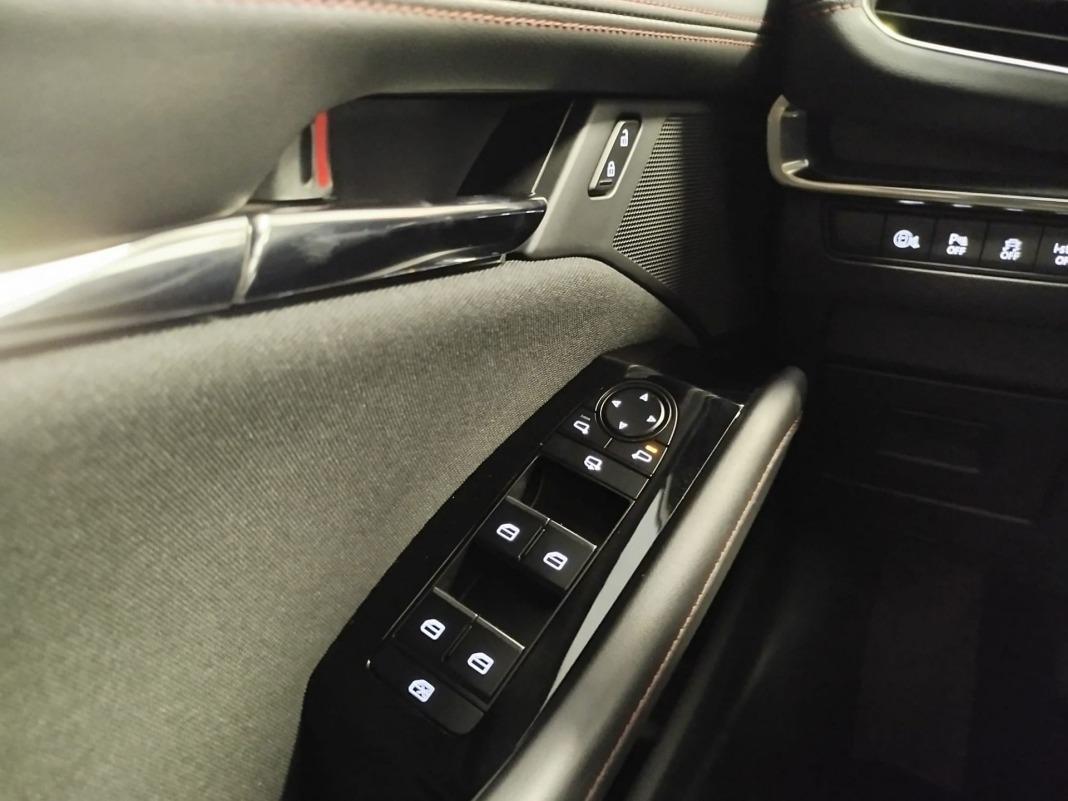 Mazda Mazda3 2.0 e-SKYACTIV-G 90KW HOMURA