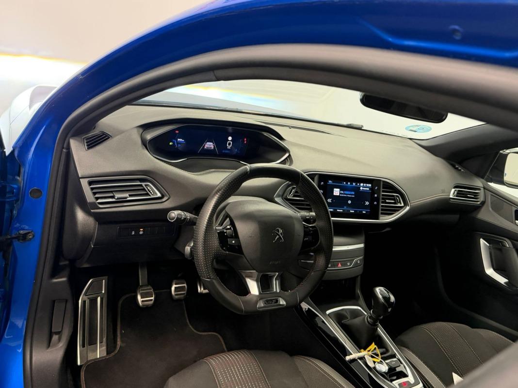 Peugeot 308 5P GT BlueHDi 130 S&S