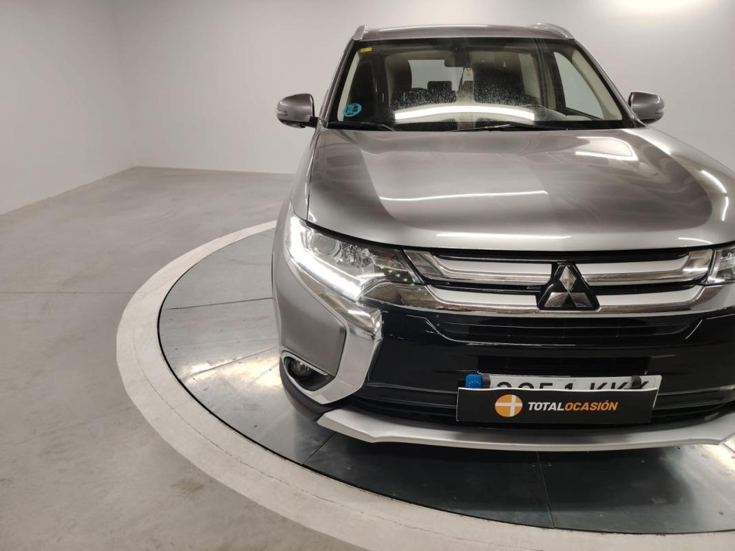Mitsubishi Outlander 200 MPI Motion CVT 2WD 7 Plazas