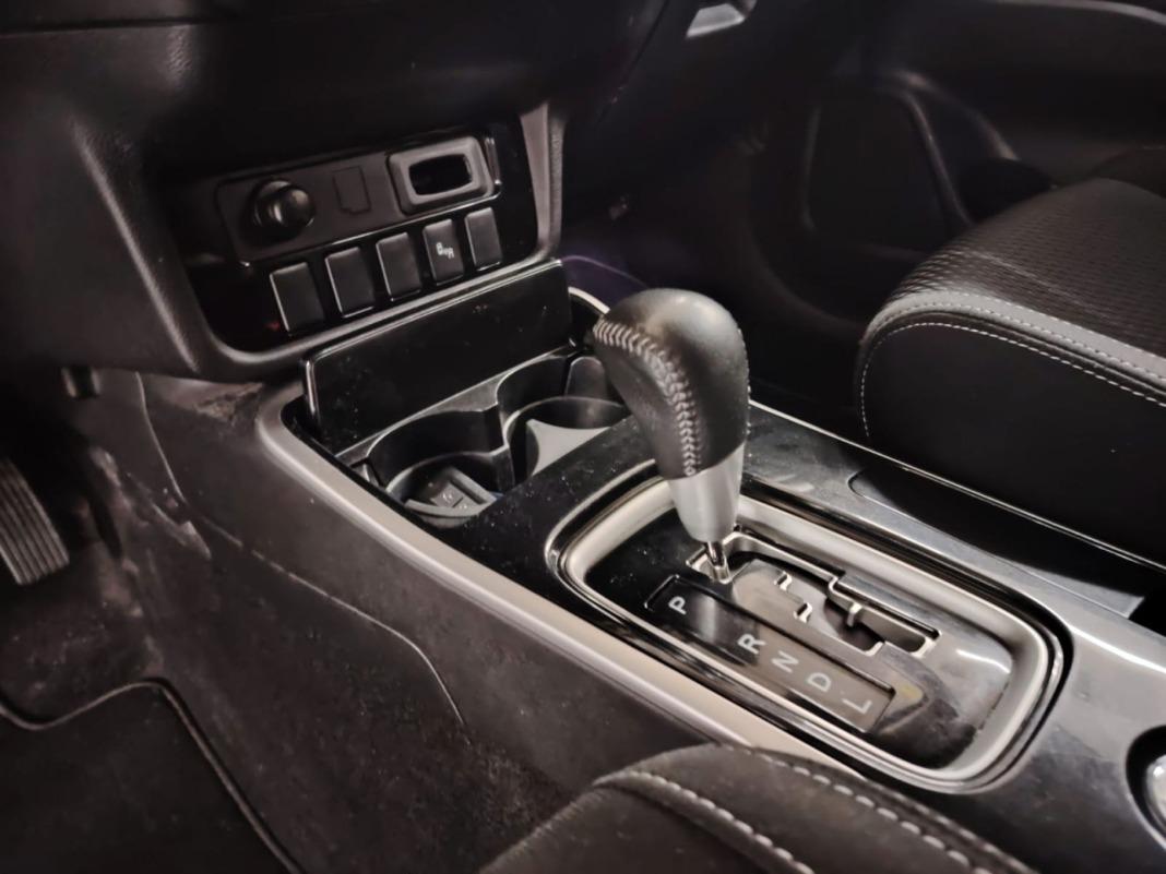 Mitsubishi Outlander 200 MPI Motion CVT 2WD 7 Plazas