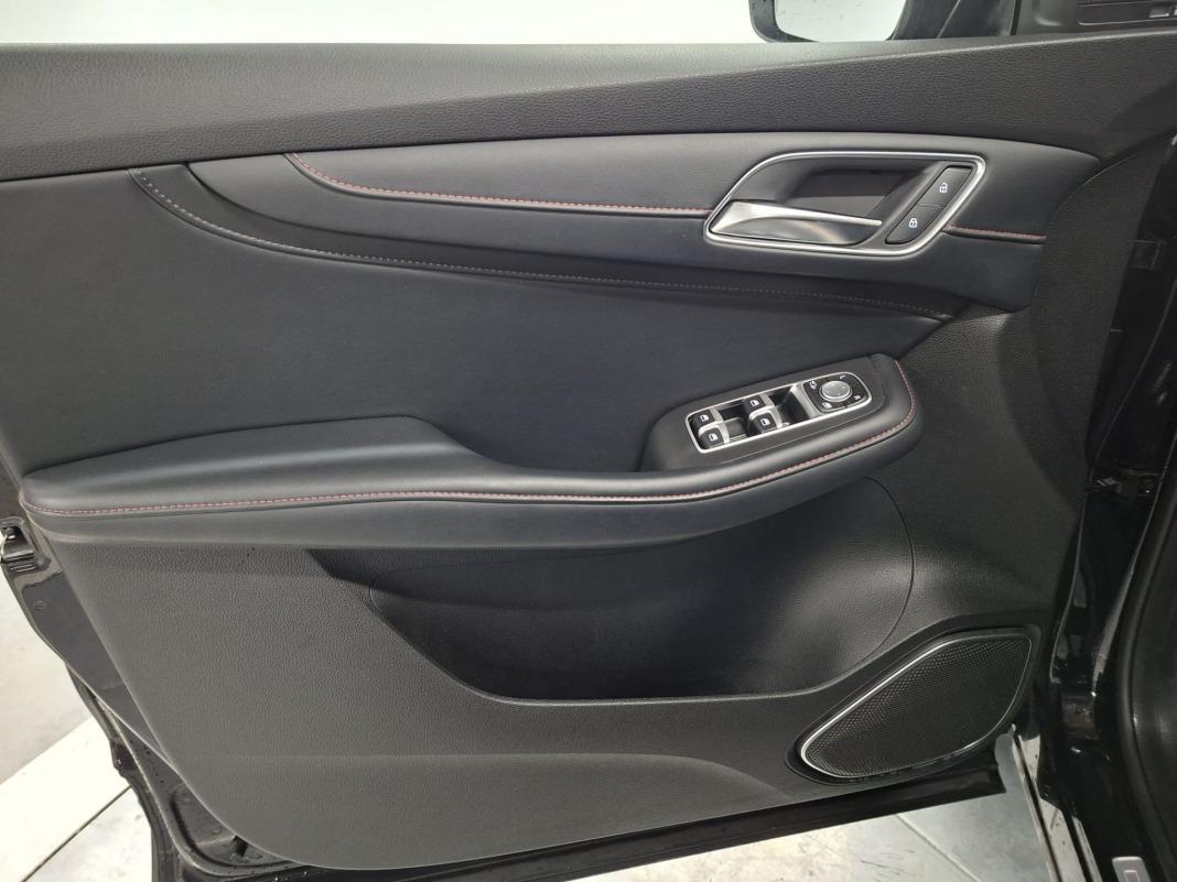 MG Hs 1.5 Turbo GDI Comfort