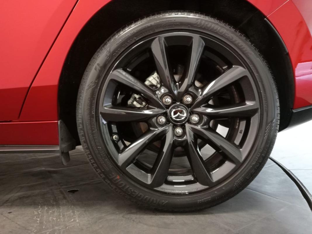 Mazda Mazda3 2.0 e-SKYACTIV-G HOMURA AT