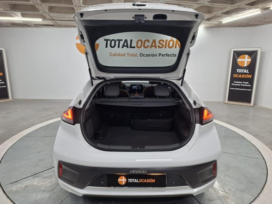 Hyundai Ioniq 1.6 GDI PHEV Tecno DCT
