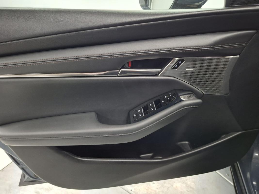 Mazda Mazda3 2.0 SKYACTIV-G 88KW ZENITH SAFETY BLACK