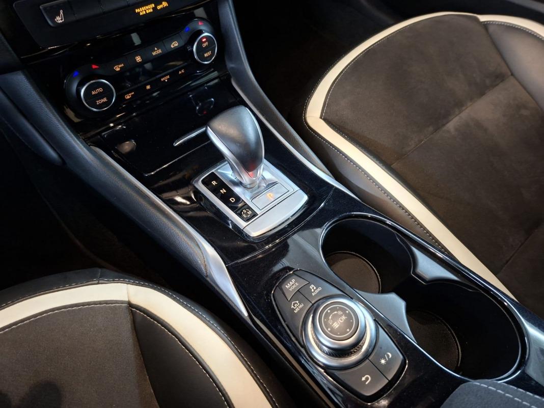 Infiniti Q30 2.0T SPORT 7DCT AWD