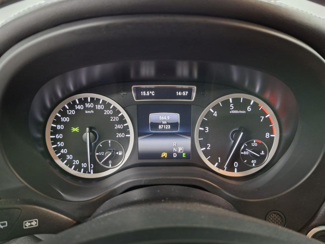 Infiniti Q30 2.0T SPORT 7DCT AWD