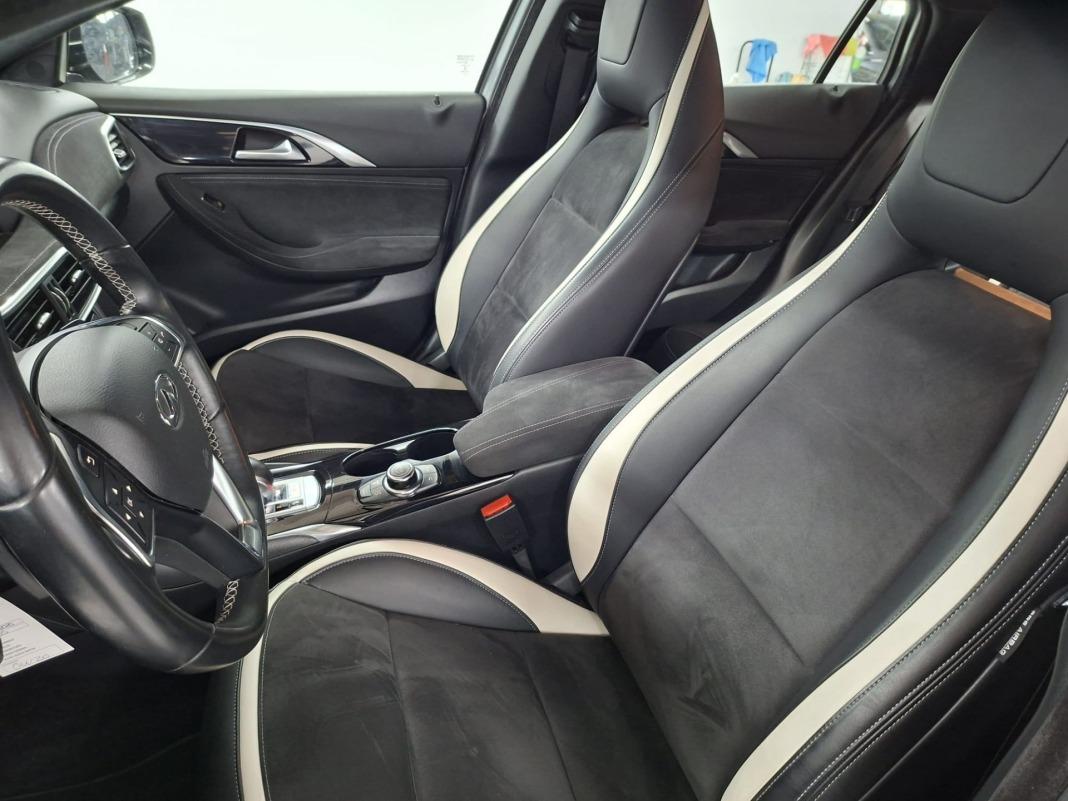 Infiniti Q30 2.0T SPORT 7DCT AWD