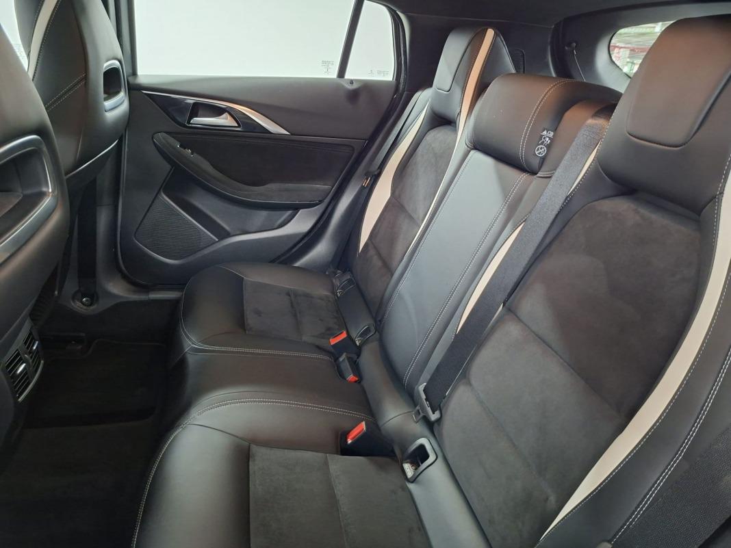 Infiniti Q30 2.0T SPORT 7DCT AWD