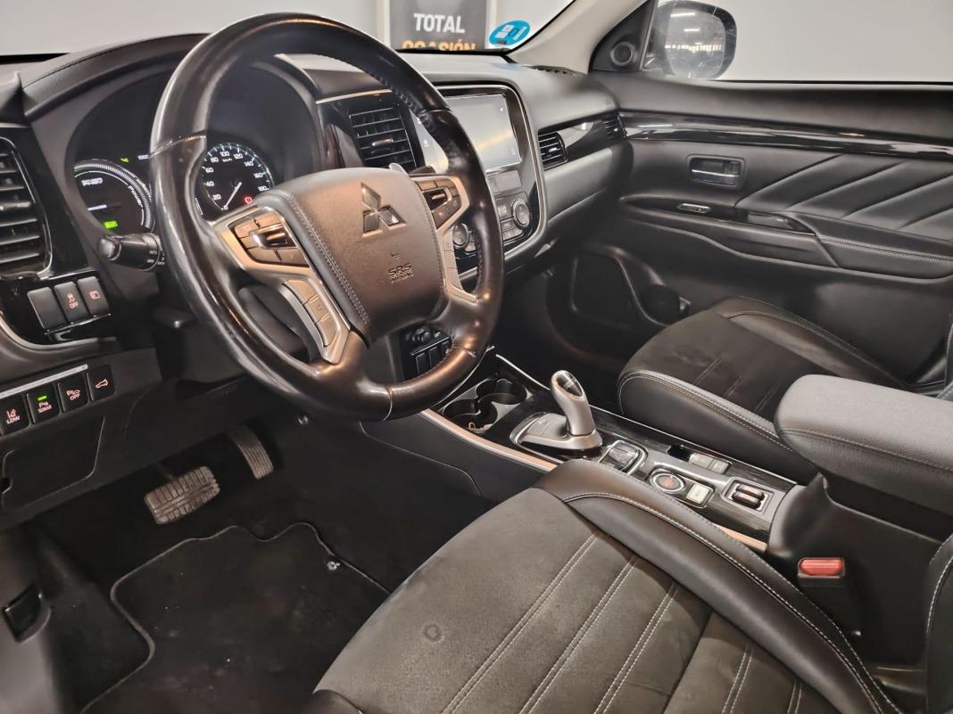 Mitsubishi Outlander 2.0 PHEV Kaiteki Auto 4WD