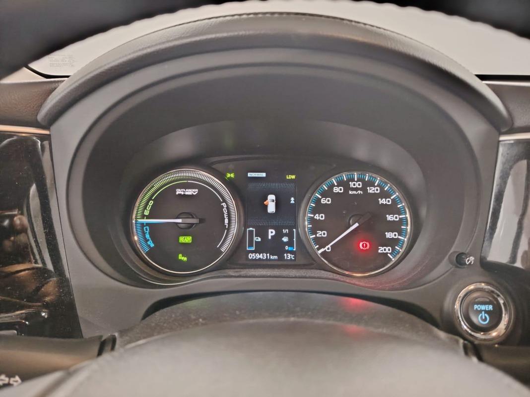 Mitsubishi Outlander 2.0 PHEV Kaiteki Auto 4WD