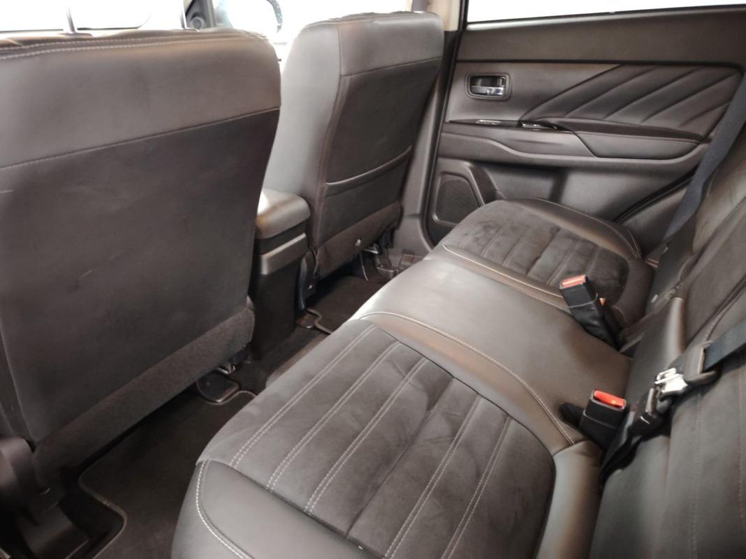 Mitsubishi Outlander 2.0 PHEV Kaiteki Auto 4WD