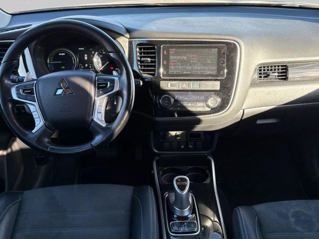 Mitsubishi Outlander 2.0 PHEV Kaiteki Auto 4WD