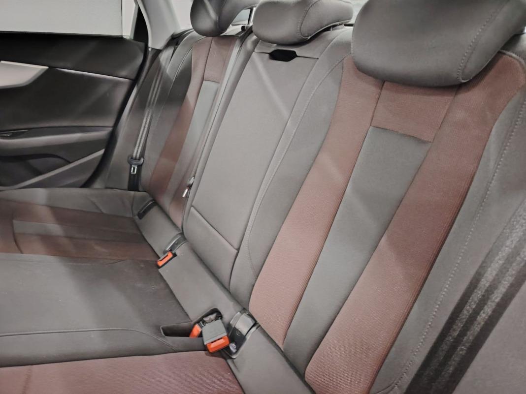 Audi A4 S line edition 1.4 TFSI 110kW (150CV)