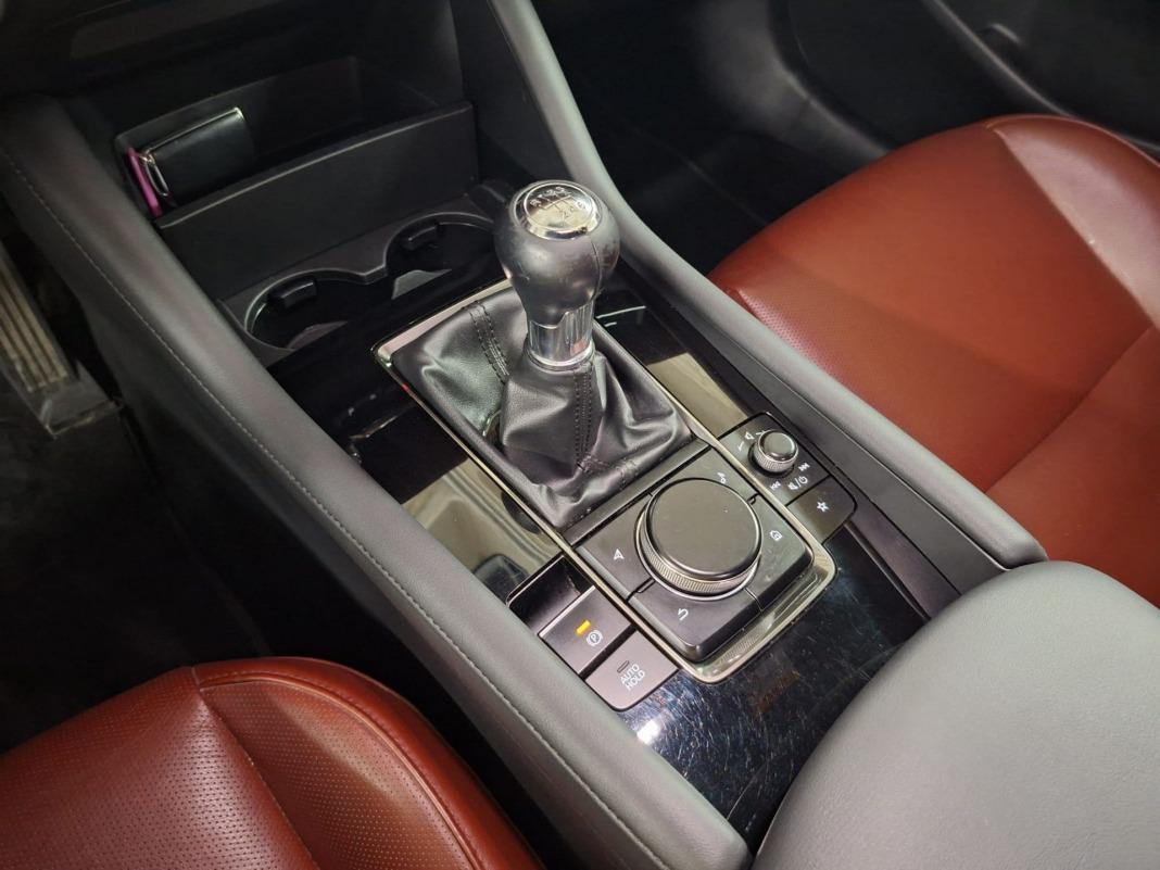 Mazda Mazda3 2.0 SKYACTIV-X ZENITH SAFETY RED