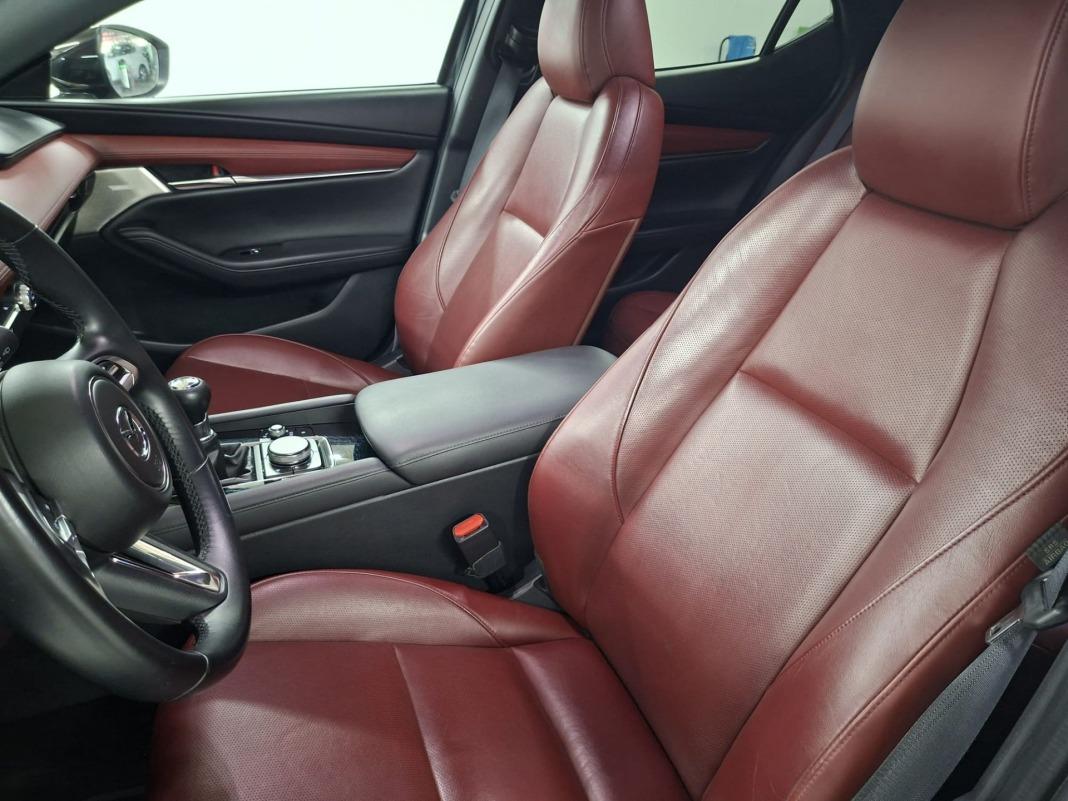 Mazda Mazda3 2.0 SKYACTIV-X ZENITH SAFETY RED