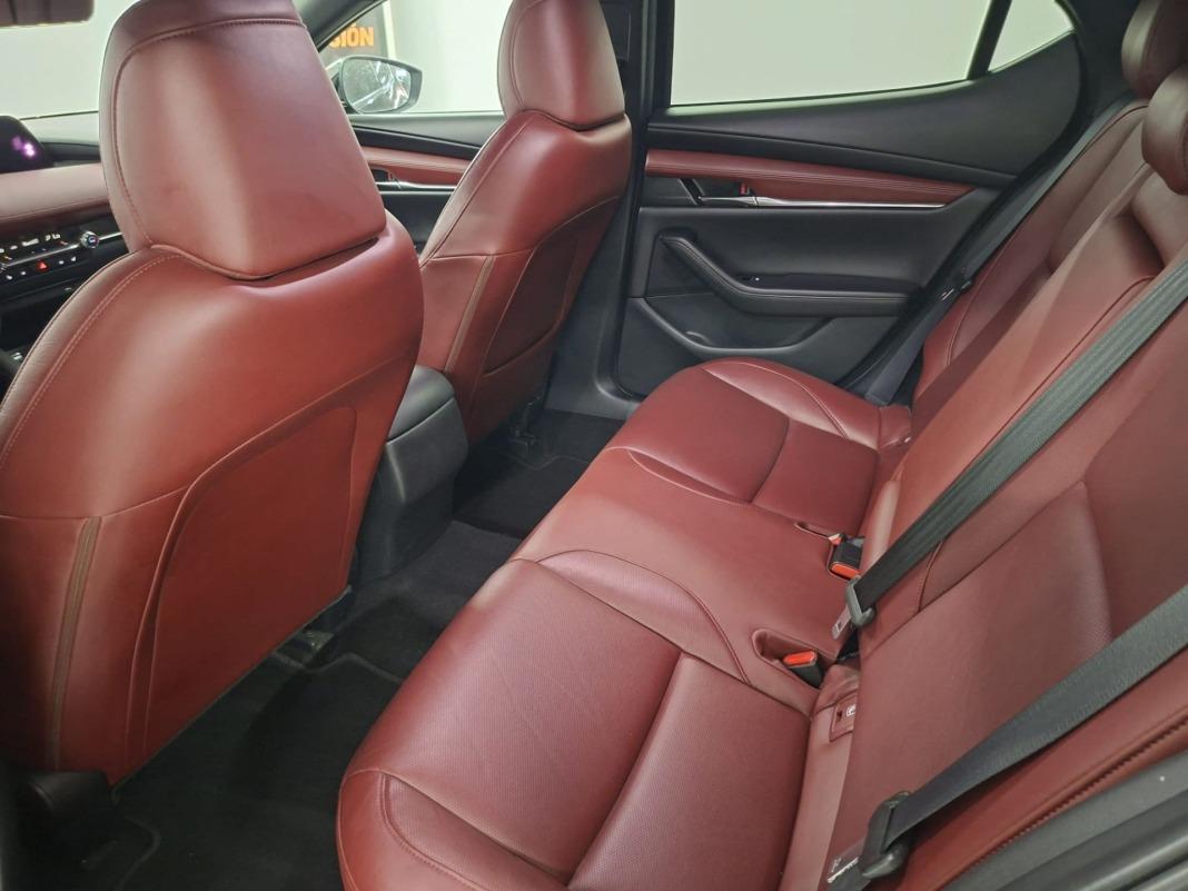 Mazda Mazda3 2.0 SKYACTIV-X ZENITH SAFETY RED